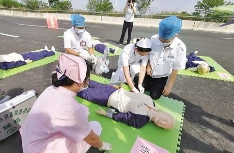 发生严重车祸?南宁开展院前急救网络医院应急救援能力检查